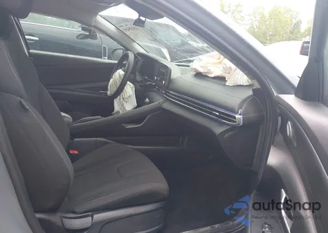 2023 Hyundai Elantra Sel z USA, uszkodzony, nr VIN KMHLM4AG2PU386911